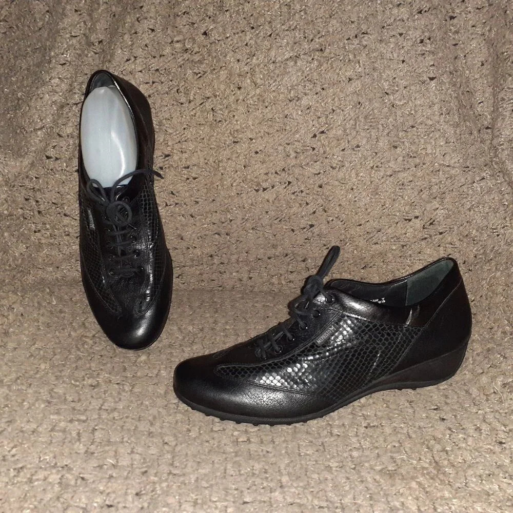 MEPHISTO Air-Jet-Black Leather/Snake Pattern-Lace-Up Sneakers-Sz 9.5-Excellent
